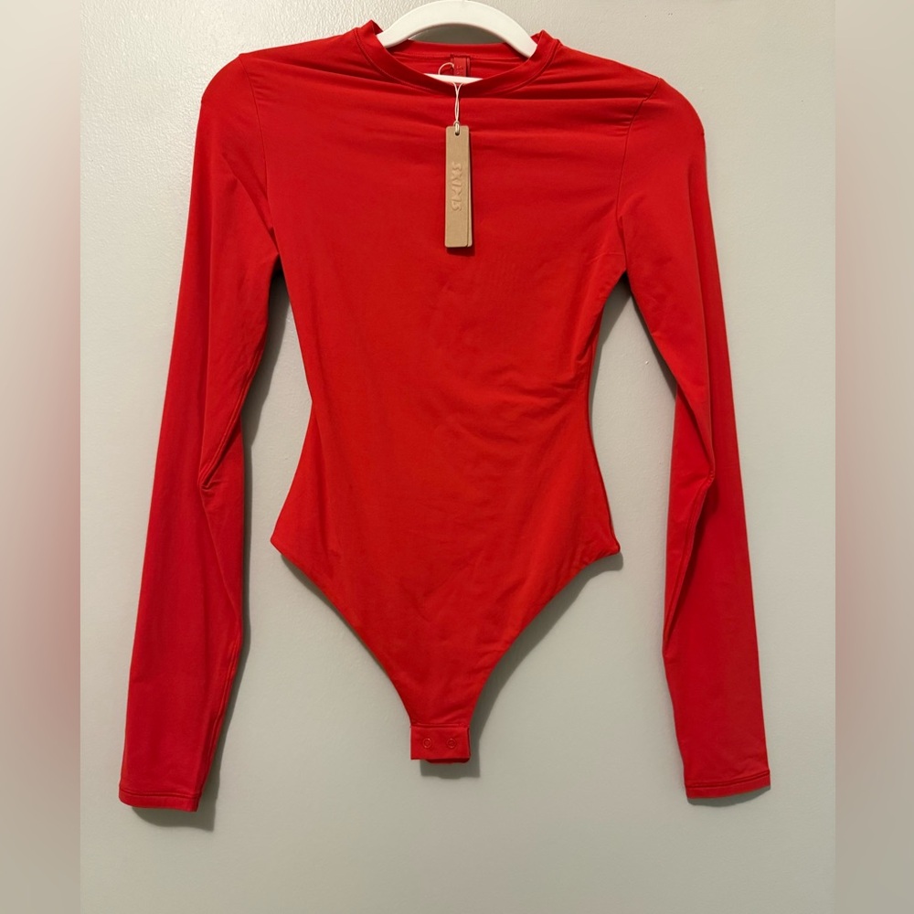 Skims | Fits Everybody Long Sleeve Crew Neck Bodysuit | NWT - Picture 2 of 5
